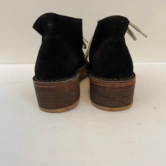 Barneys New York desert boot - Picture 2 of 4